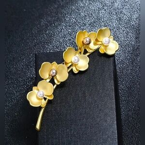 Matte Gold & Faux Pearls Orchid Brooch